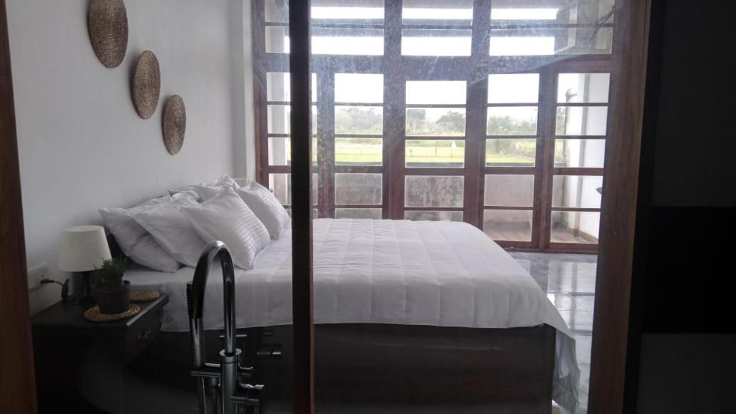 Wild Fortress Hotel Sigiriya Bagian luar foto